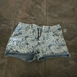 cute design jean shorts